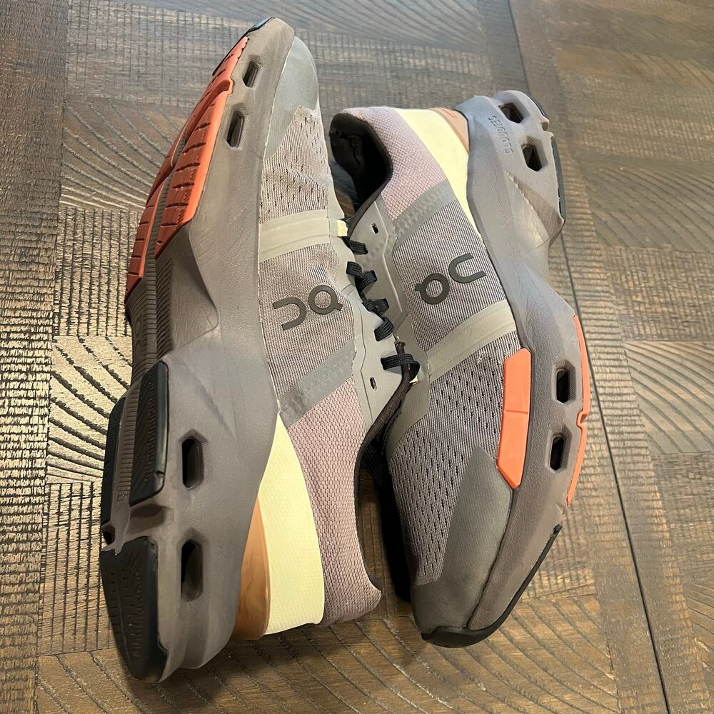 On cloud rock chili gray running shoes 11 Men - Picture 8 of 12